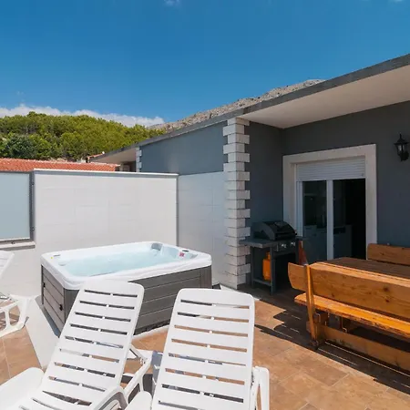 Sea View Jacuzzi An * Podstrana