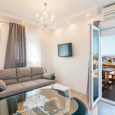 Apartment Sea View Jacuzzi An *